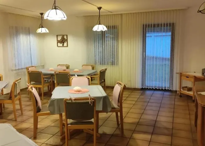 Auf Dem Roten Fels * Hoeheinoed